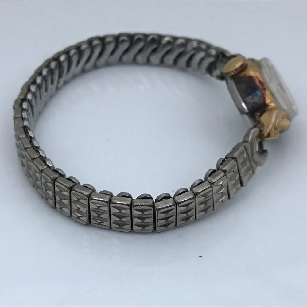 Vintage Timex Ladies Watch Hand Winding Expandable - Picture 2 of 8